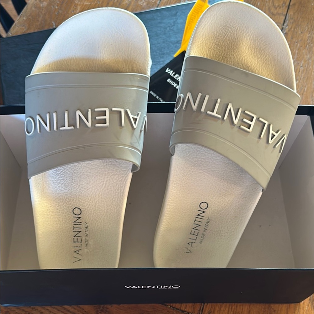 Valentino Gray Slide Sandals size 9